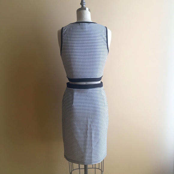Forever 21 Two Piece Grid Pattern Top Skirt Set - Picture 4 of 7